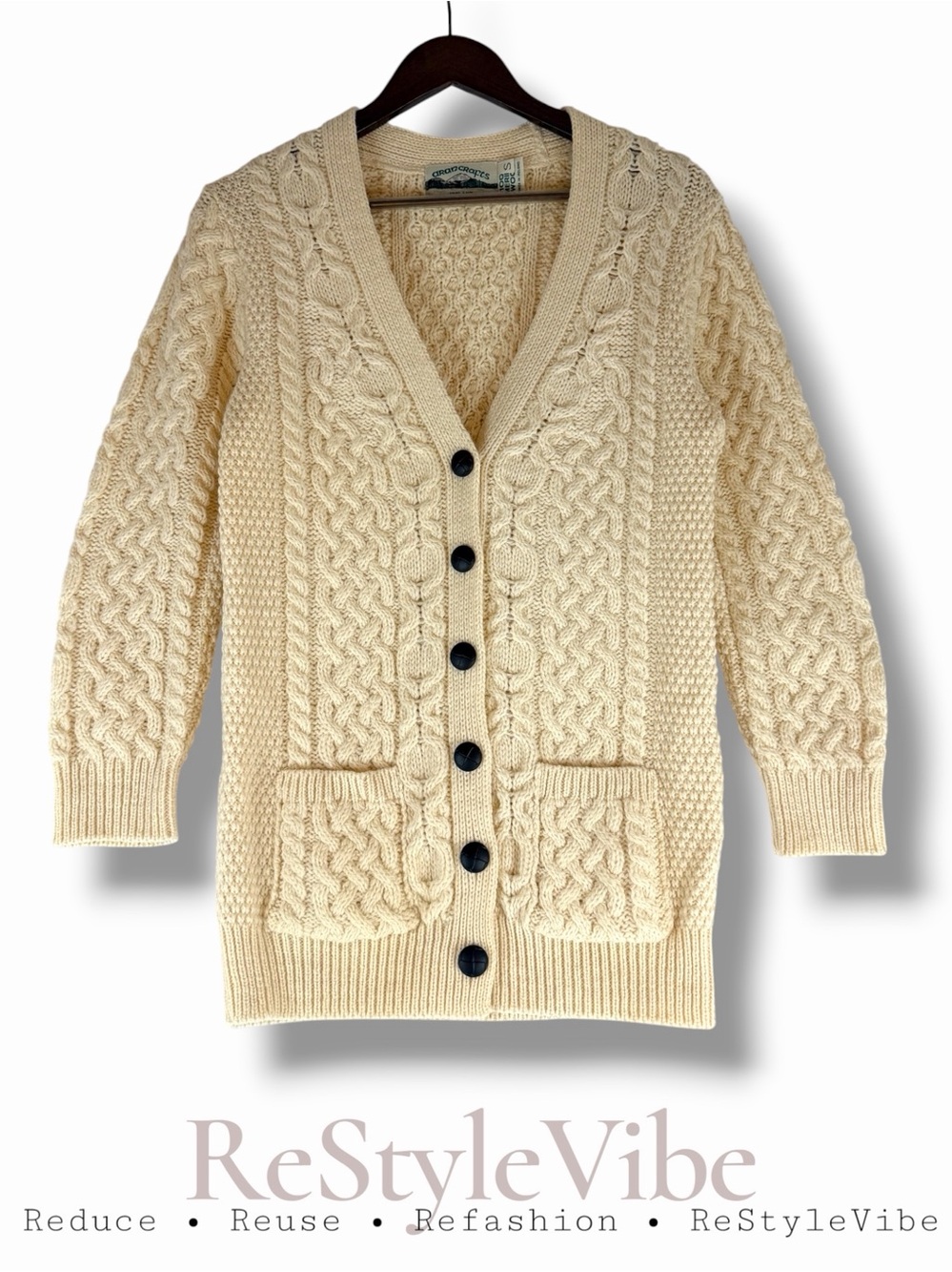 ARANCRAFTS IRELAND Women’s Size S Sweater Cardigan 100% Merino Wool Vintage
